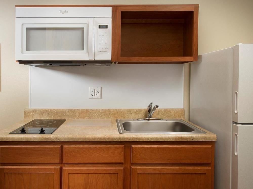 Woodspring Suites Akron Portage Lakes Bagian luar foto