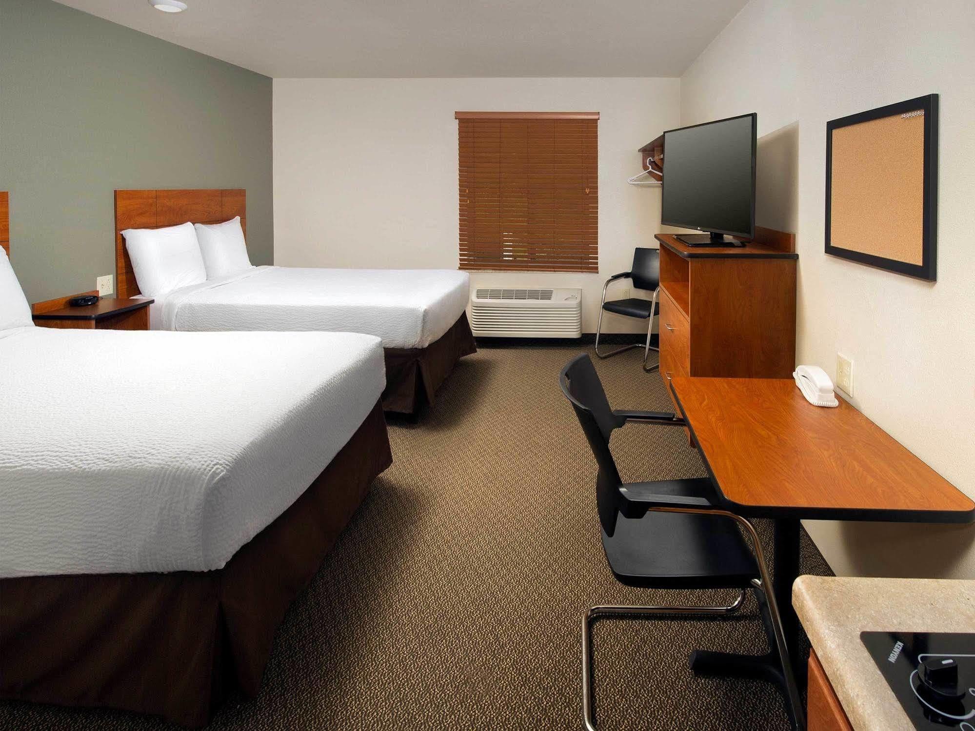 Woodspring Suites Akron Portage Lakes Bagian luar foto