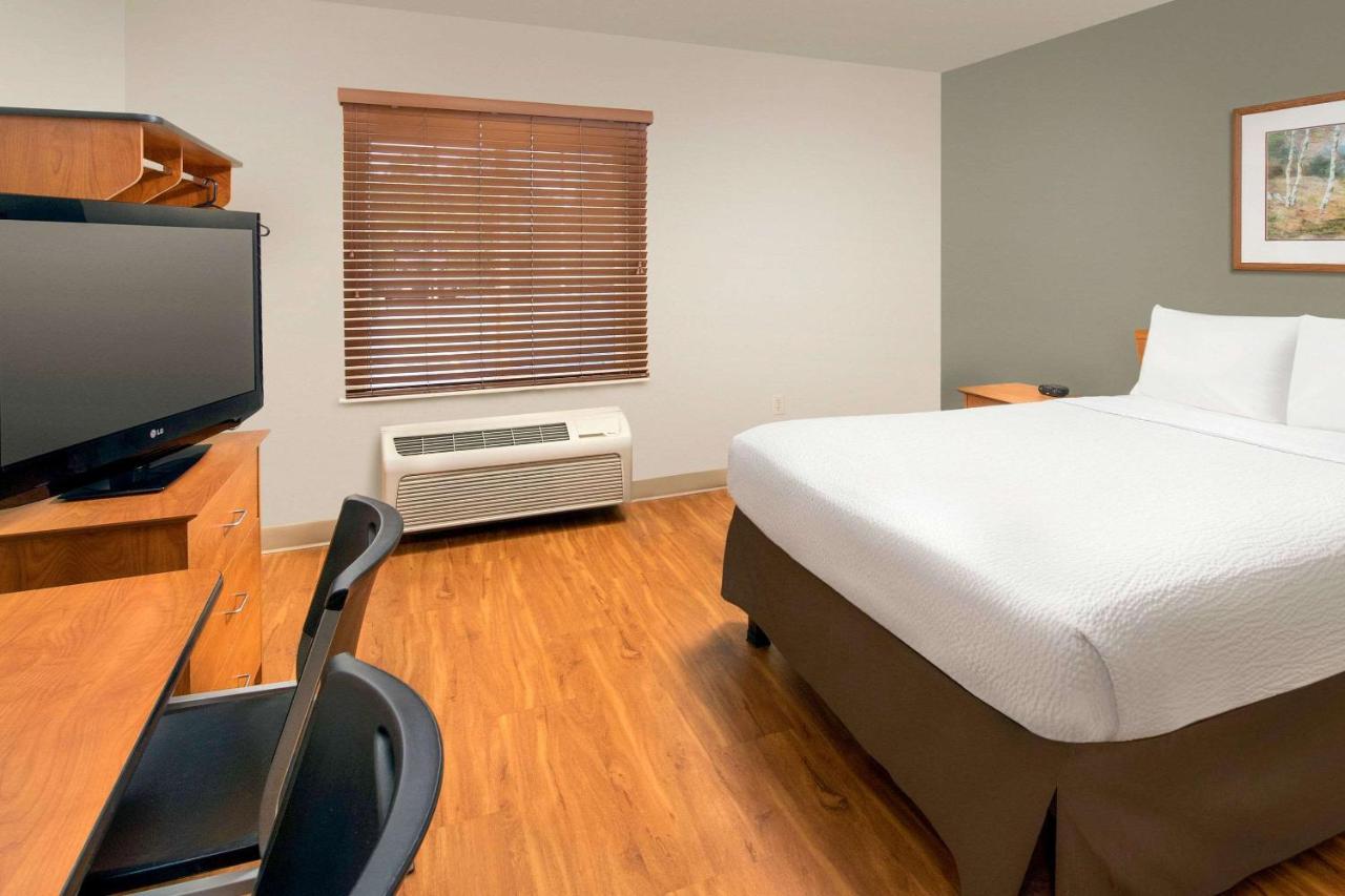 Woodspring Suites Akron Portage Lakes Bagian luar foto